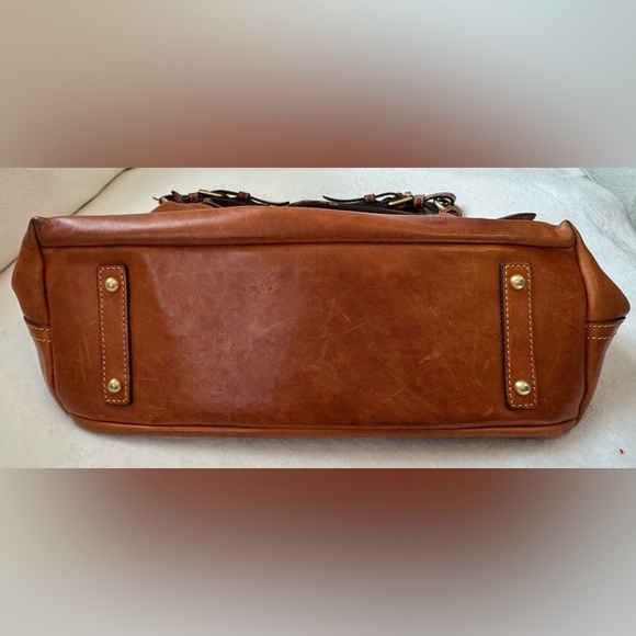 Dooney and Bourke Vintage Florentine Brown Leather Kingston Hobo Bag - Picture 5 of 16